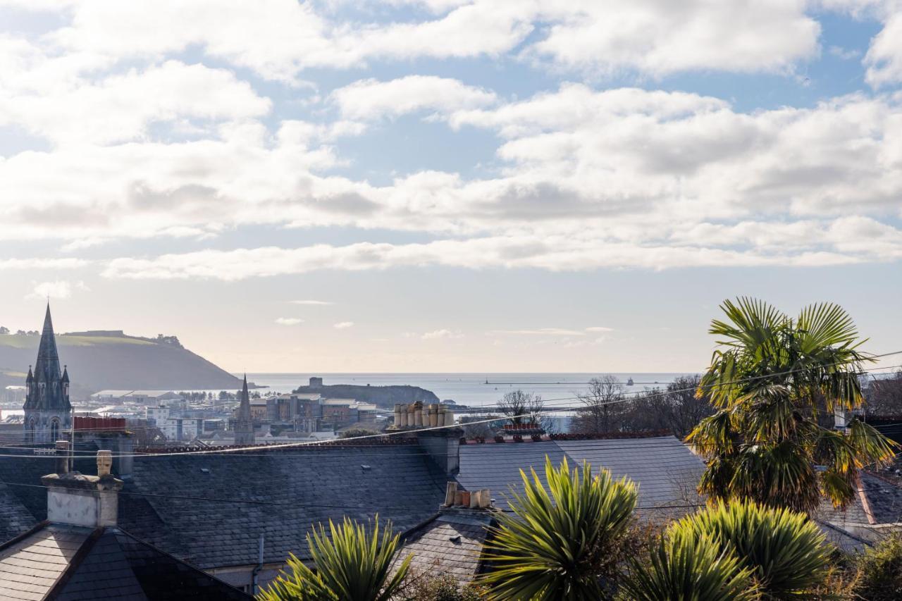 Villa 5-Bed House With Distant Sea Views In Plymouth Exterior foto