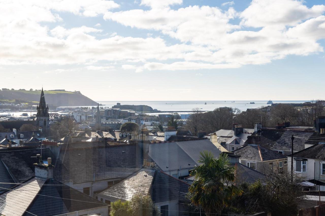 Villa 5-Bed House With Distant Sea Views In Plymouth Exterior foto