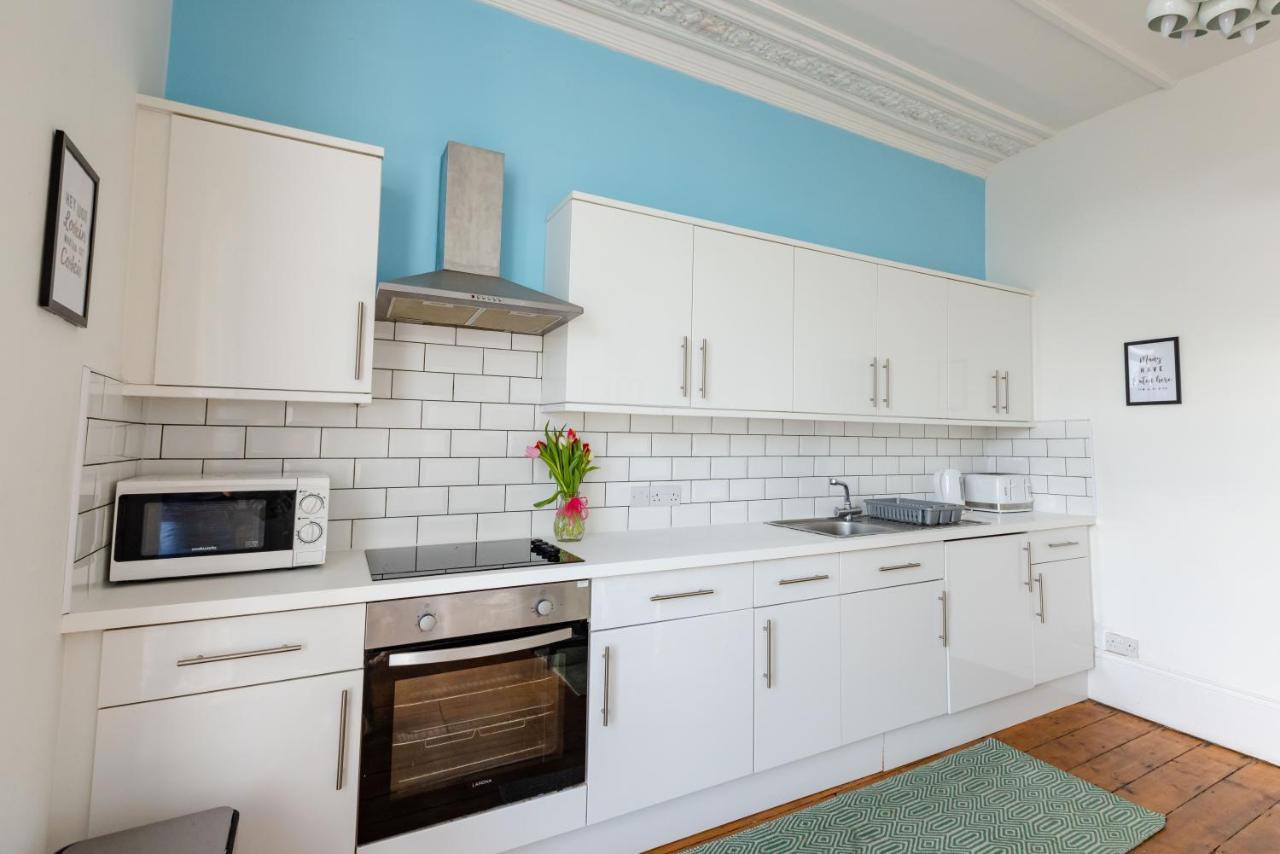 Villa 5-Bed House With Distant Sea Views In Plymouth Exterior foto